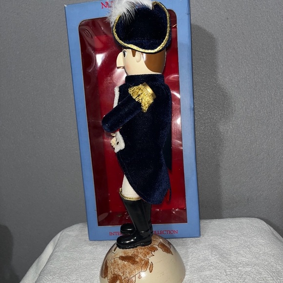 Rare Vintage Nutcracker Village 2005 Napoleon Figurine in Black and White - Picture 3 of 15
